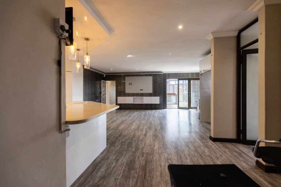 4 Bedroom Property for Sale in Bluewater Bay Eastern Cape